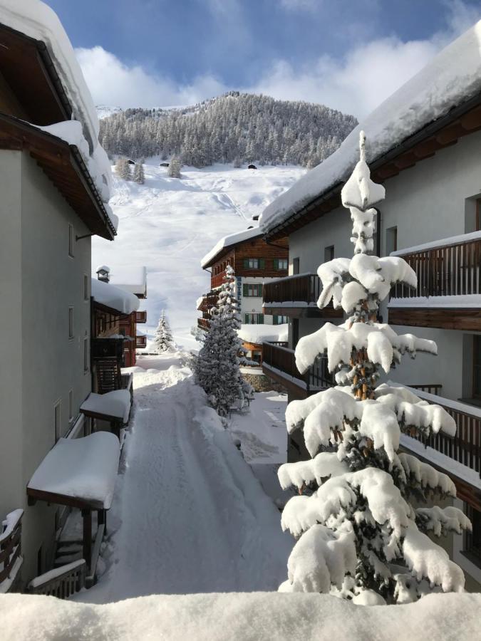 Garni La Casetta Hotel Livigno Bagian luar foto