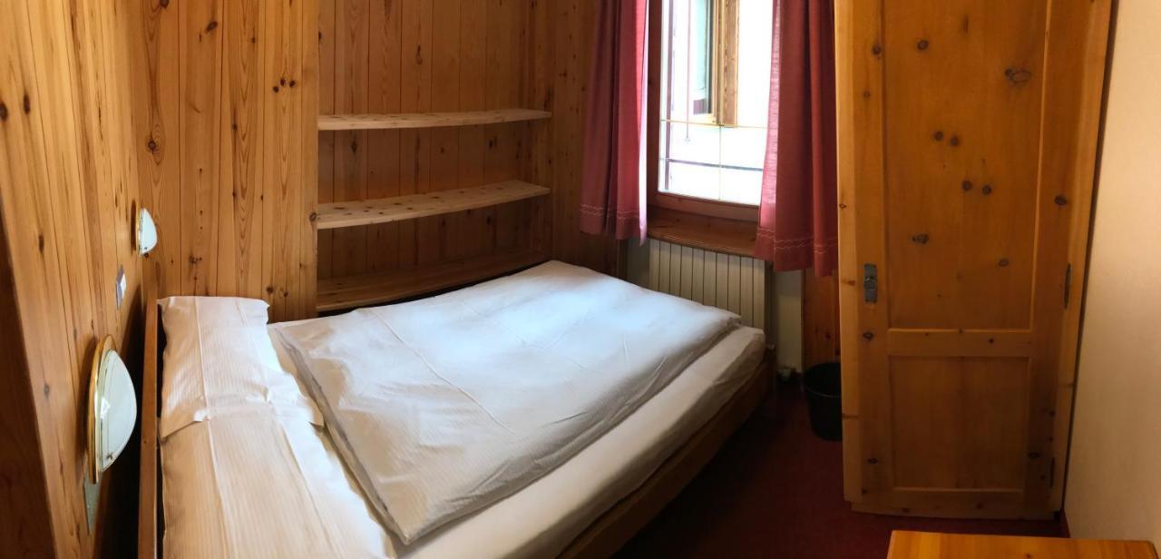 Garni La Casetta Hotel Livigno Bagian luar foto